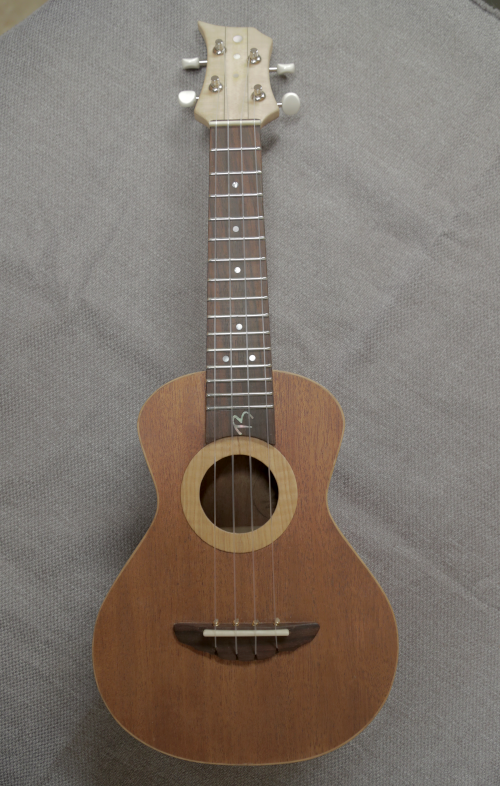 ukulele tenor